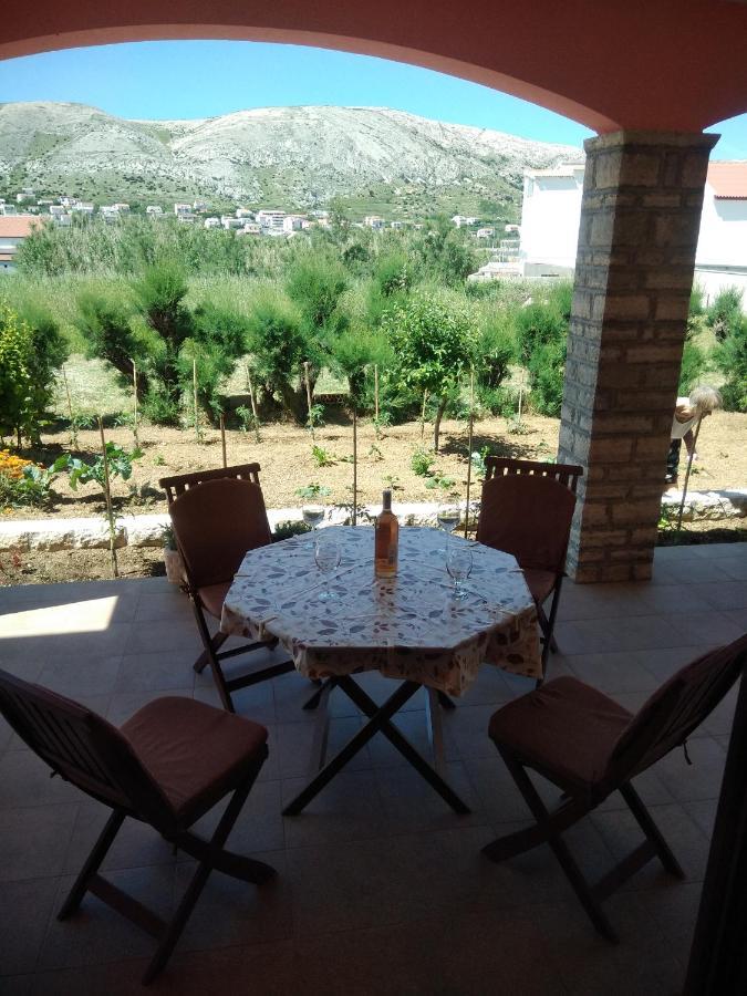 Apartmani Peko Паг Экстерьер фото