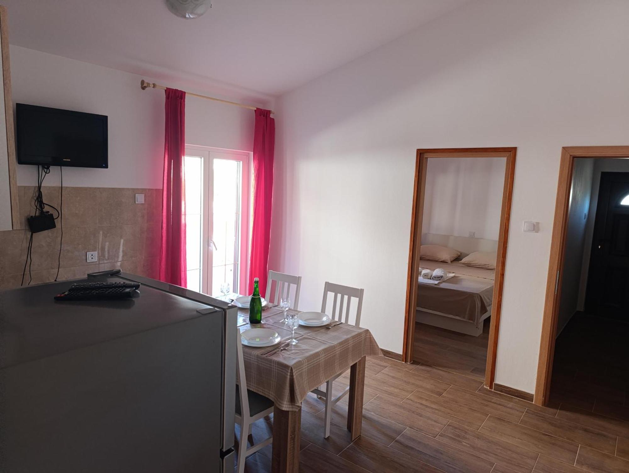 Apartmani Peko Паг Экстерьер фото