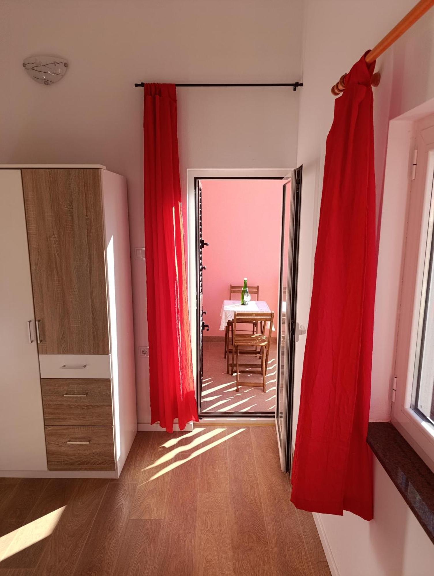 Apartmani Peko Паг Экстерьер фото